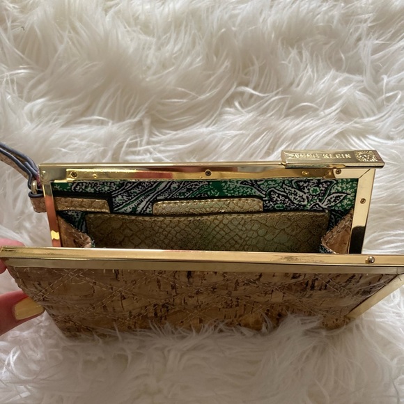 Anne Klein Clutch - Picture 2 of 3